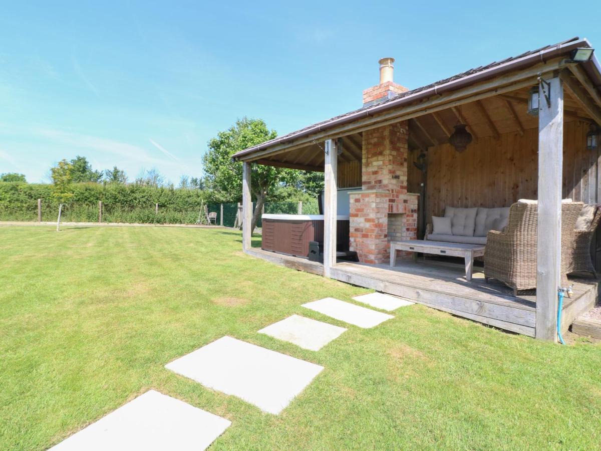 The Little Paddock Villa Malmesbury Exterior foto